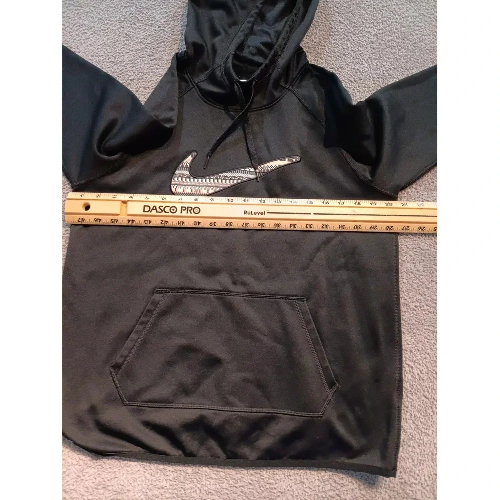 Nike classic pullover